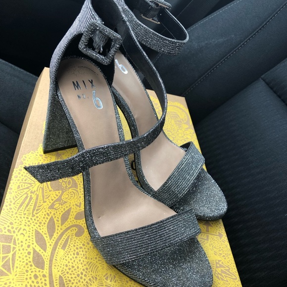 High heels - Picture 5 of 5